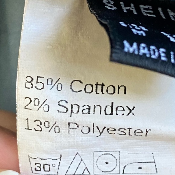 SHEIN High Waist Button Up Flare Hem Jeans • Medium Wash • M Medium - Picture 9 of 10